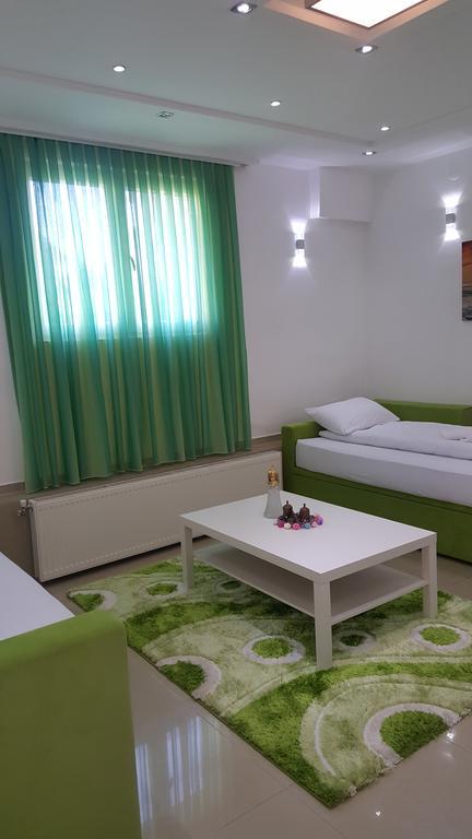 Lepi Apartments Нови пазар Екстериор снимка